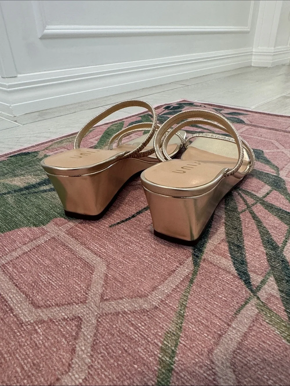 NEW Gold Strappy Wedge Sandals for Women 9.5